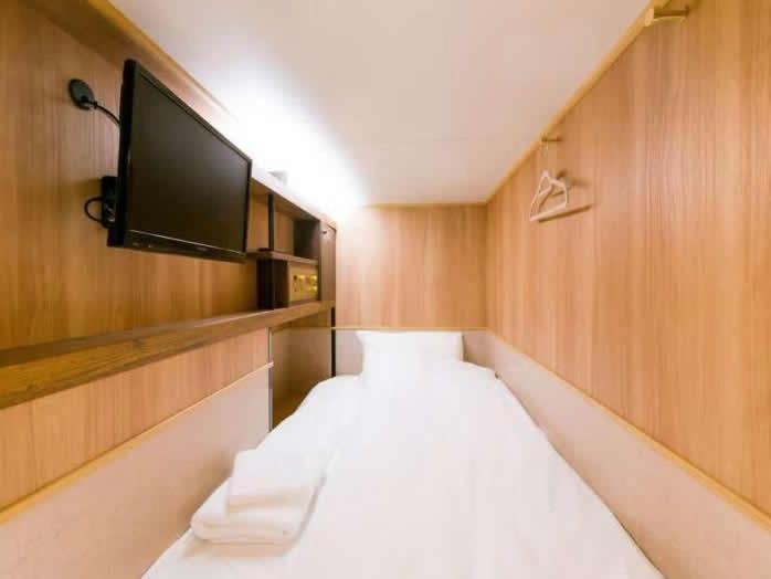 Cabin Inn Kyoto Sanjo Kawaramachi מראה חיצוני תמונה